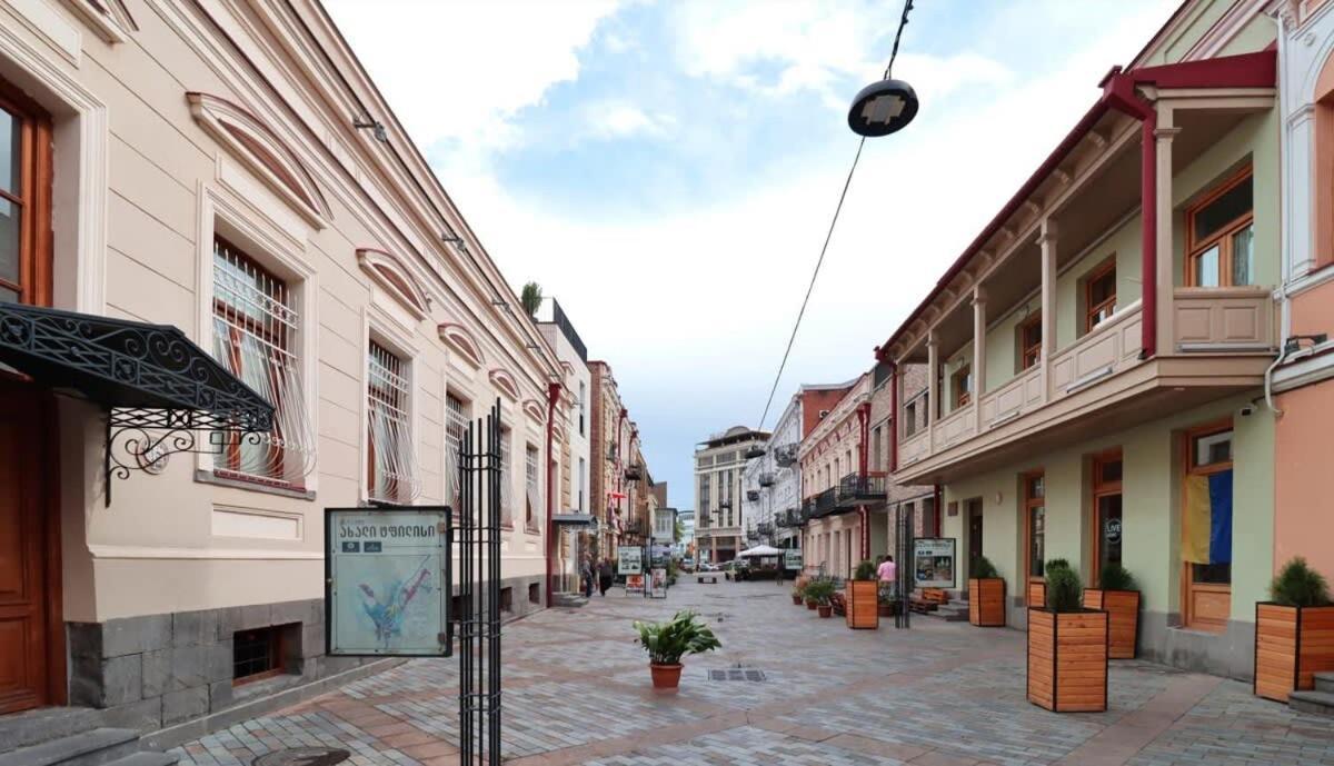 Stylish 2Br Apt In The Heart Of Old Tbilisi ภายนอก รูปภาพ