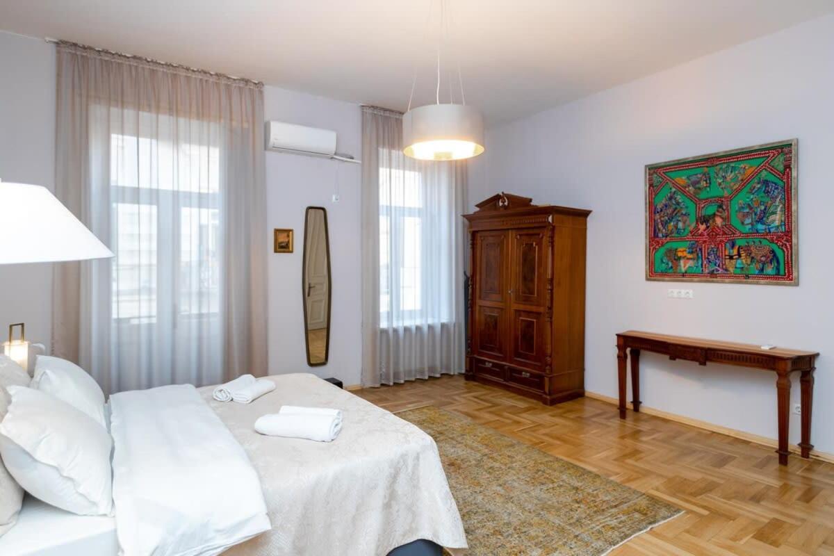 Stylish 2Br Apt In The Heart Of Old Tbilisi ภายนอก รูปภาพ