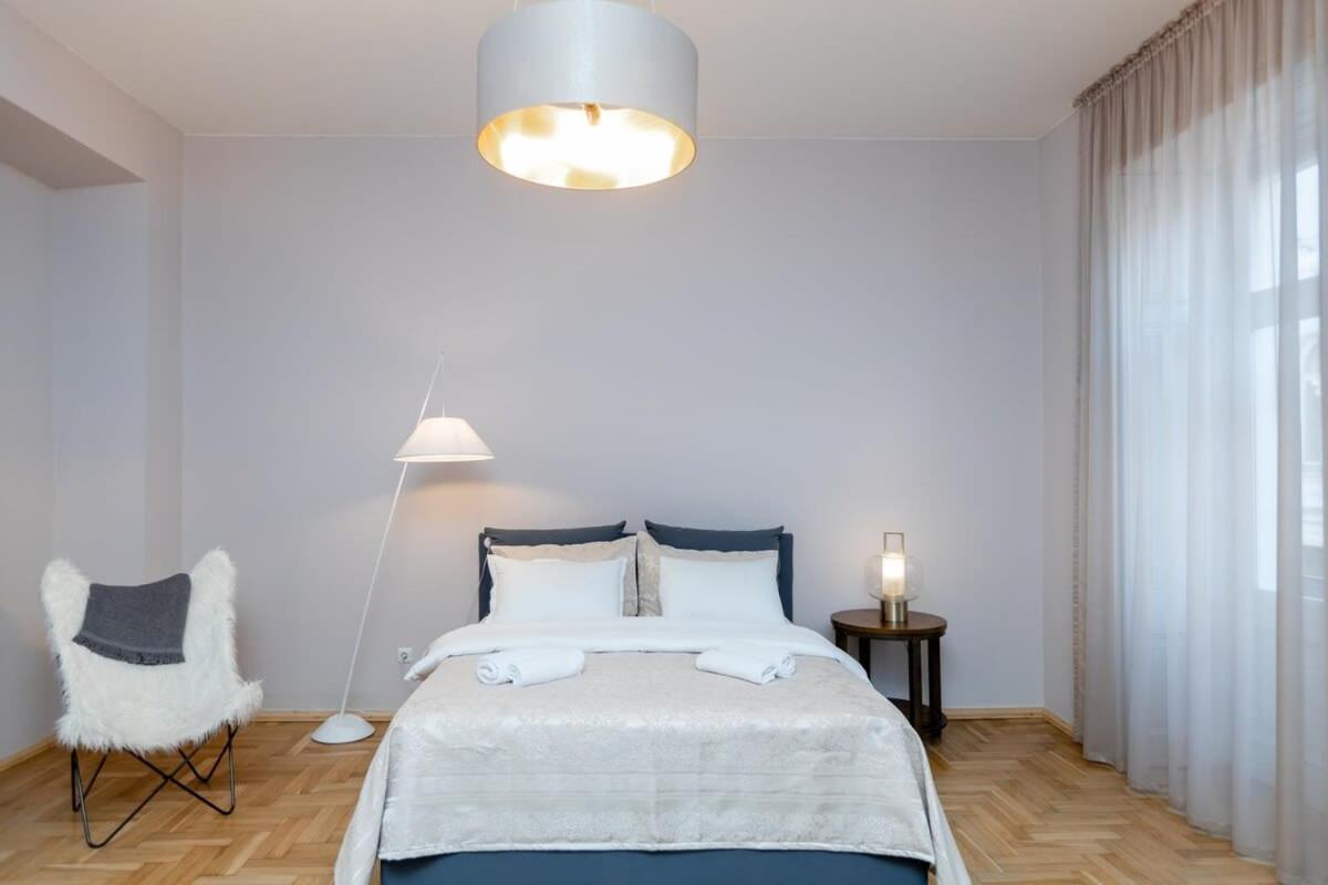 Stylish 2Br Apt In The Heart Of Old Tbilisi ภายนอก รูปภาพ